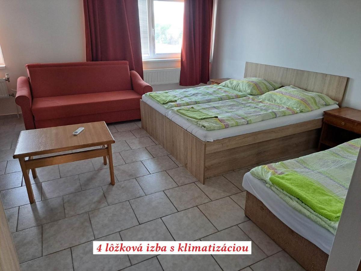 Europa Penzion Štúrovo Extérieur photo